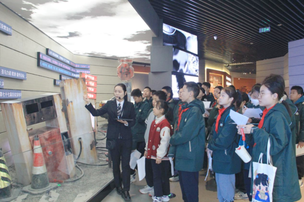 科技之光 (11) 科技之光 (11)